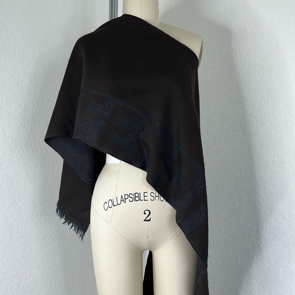 FEDNI Wool Insertia Brown Gray Fringe Unisex Scarf - Picture 1 of 7